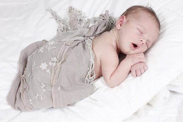 10 Poses for newborn photography