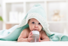 Development Series: pacifier/soother, yes or no?