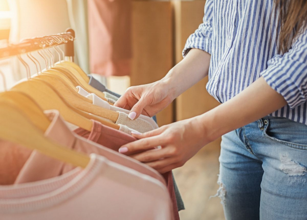 Capsule wardrobes: Simplifying the life of a busy parent