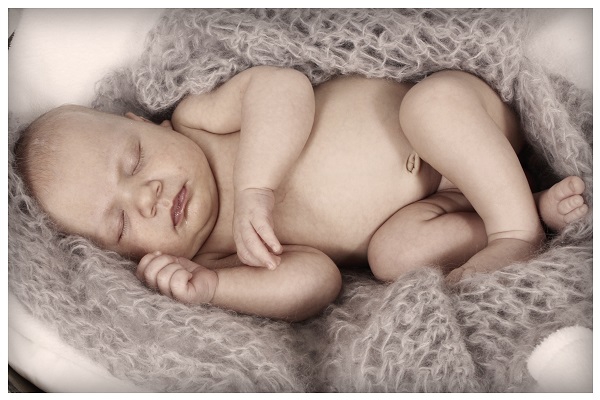 Preparing for a new born baby photo shoot